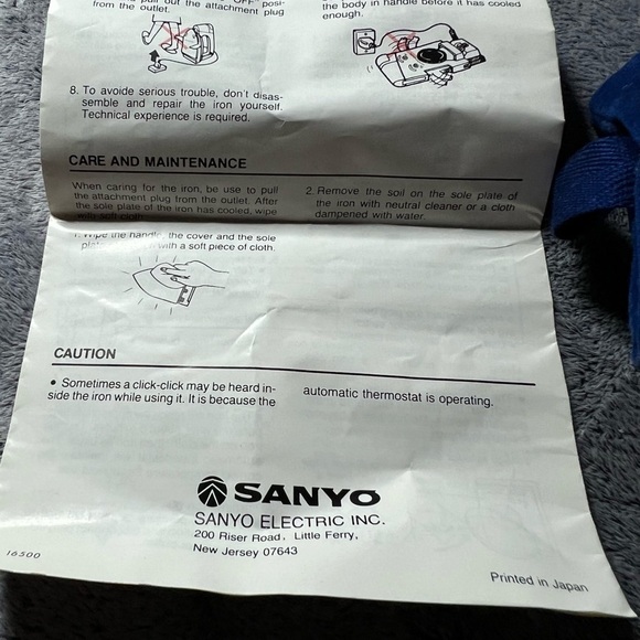 Vintage SANYO Travel Butler Mini Iron - Picture 6 of 8